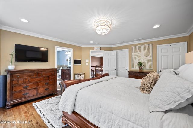 4 White Pines Way, Freehold, NJ 07728