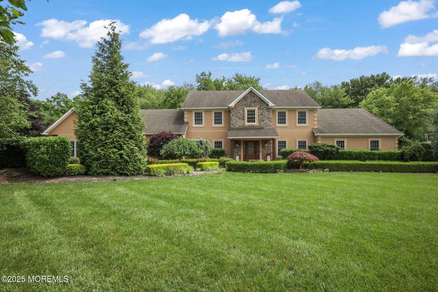 4 White Pines Way, Freehold, NJ 07728