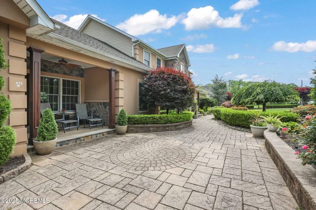 4 White Pines Way, Freehold, NJ 07728