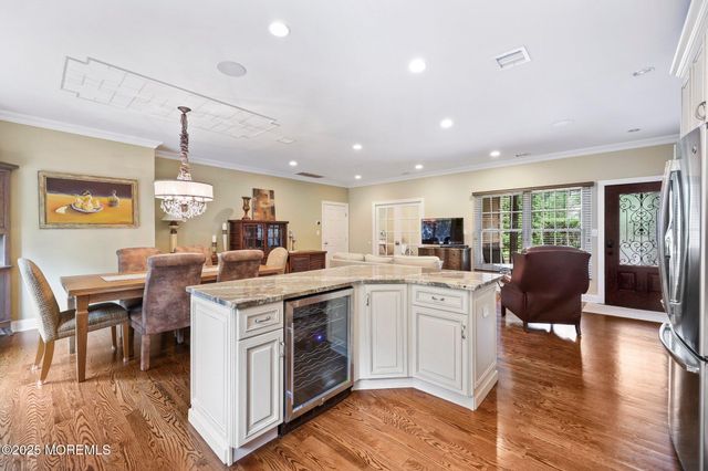 4 White Pines Way, Freehold, NJ 07728