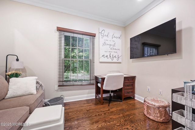 4 White Pines Way, Freehold, NJ 07728