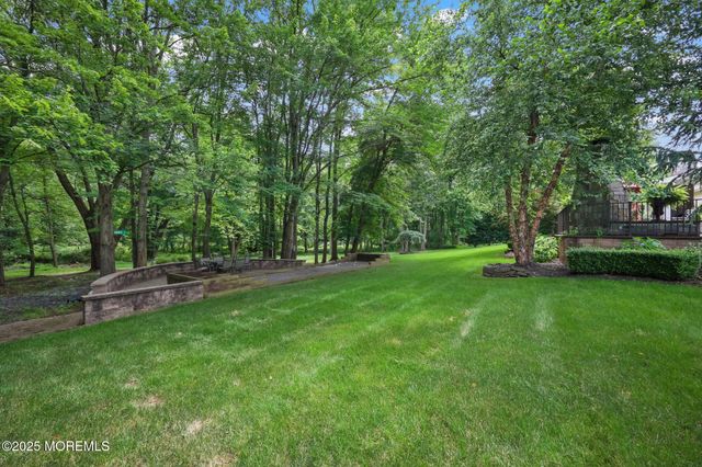 4 White Pines Way, Freehold, NJ 07728