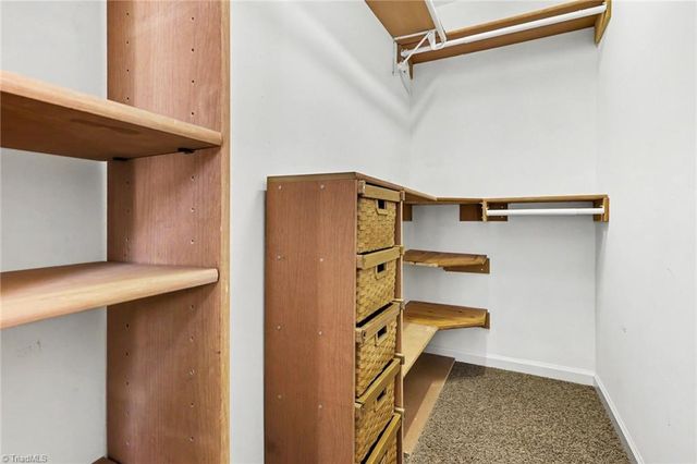 933 Londonderry Drive, High Point, NC 27265
