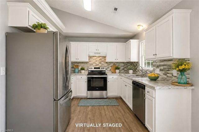 933 Londonderry Drive, High Point, NC 27265