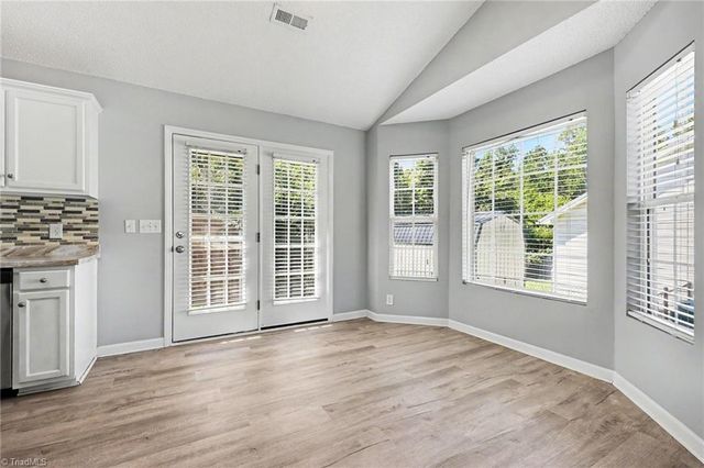 933 Londonderry Drive, High Point, NC 27265
