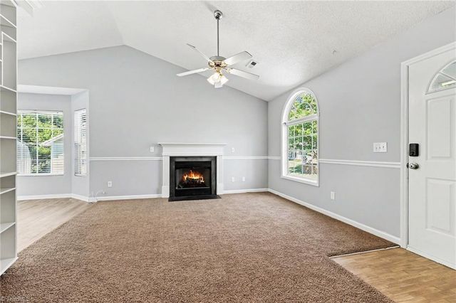 933 Londonderry Drive, High Point, NC 27265