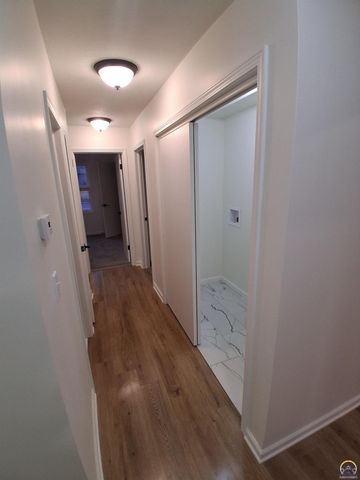 1128 Thompson St, Emporia, KS 66801