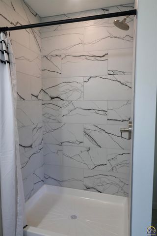 1128 Thompson St, Emporia, KS 66801