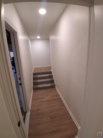 1128 Thompson St, Emporia, KS 66801