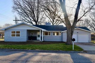 1128 Thompson St, Emporia, KS 66801