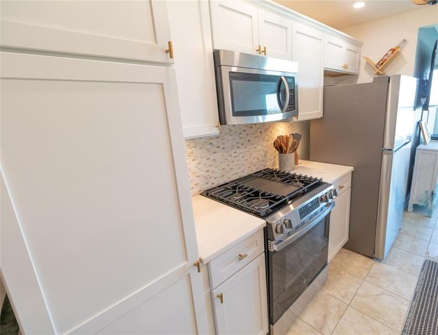 6075 SHORE BOULEVARD S 606, Gulfport, FL 33707