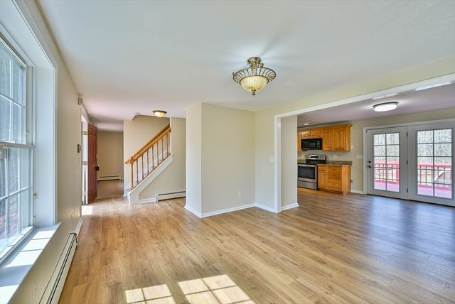 99 Smith Rd, Charlton, MA 01507