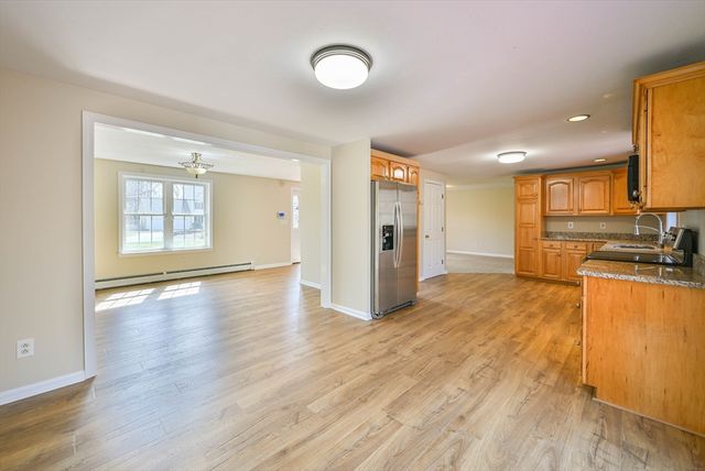 99 Smith Rd, Charlton, MA 01507