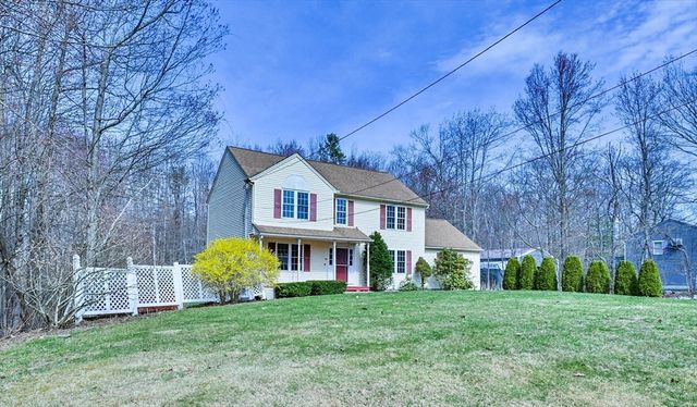 99 Smith Rd, Charlton, MA 01507