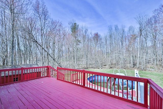 99 Smith Rd, Charlton, MA 01507