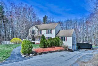 99 Smith Rd, Charlton, MA 01507