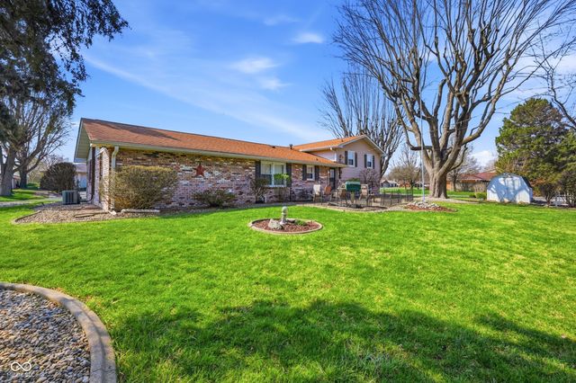 1604 E 47th Street, Anderson, IN 46013