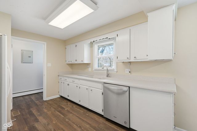 1604 E 47th Street, Anderson, IN 46013