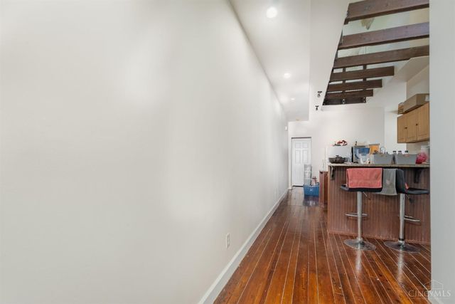 760 Straight Street, Cincinnati, OH 45214