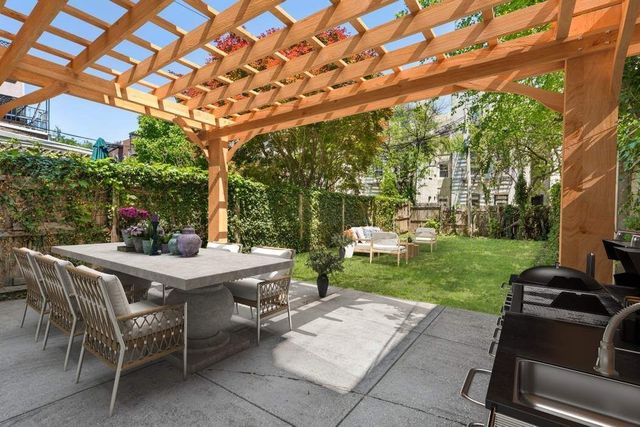 373 16th Street Entire Building, New York City, NY 11215