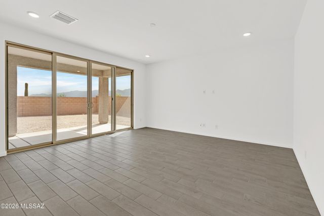 5642 W Carillon Ridge Lane, Marana, AZ 85743