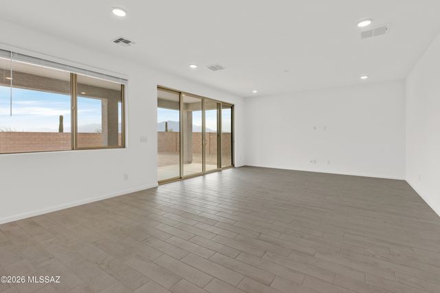 5642 W Carillon Ridge Lane, Marana, AZ 85743