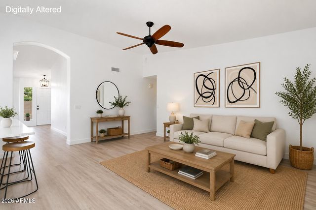 50 N COBBLESTONE Street, Gilbert, AZ 85234