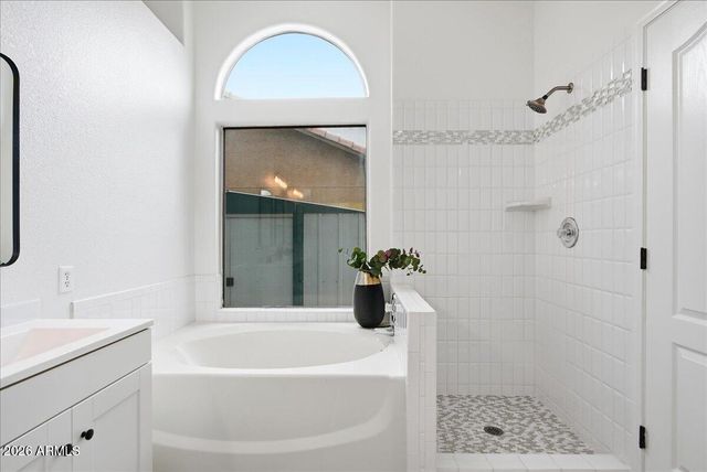50 N COBBLESTONE Street, Gilbert, AZ 85234