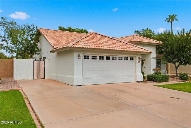 50 N COBBLESTONE Street, Gilbert, AZ 85234