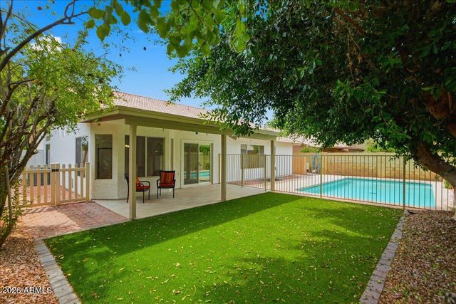 50 N COBBLESTONE Street, Gilbert, AZ 85234