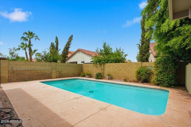 50 N COBBLESTONE Street, Gilbert, AZ 85234