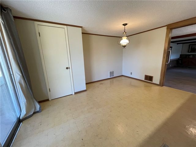 4315 S 1st Street, Rogers, AR 72758
