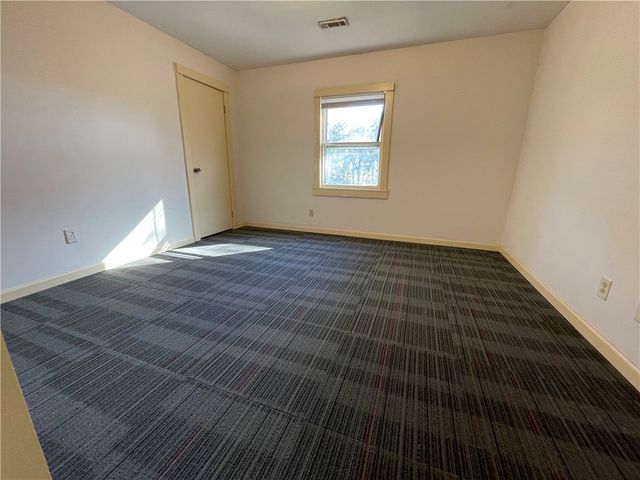 4315 S 1st Street, Rogers, AR 72758