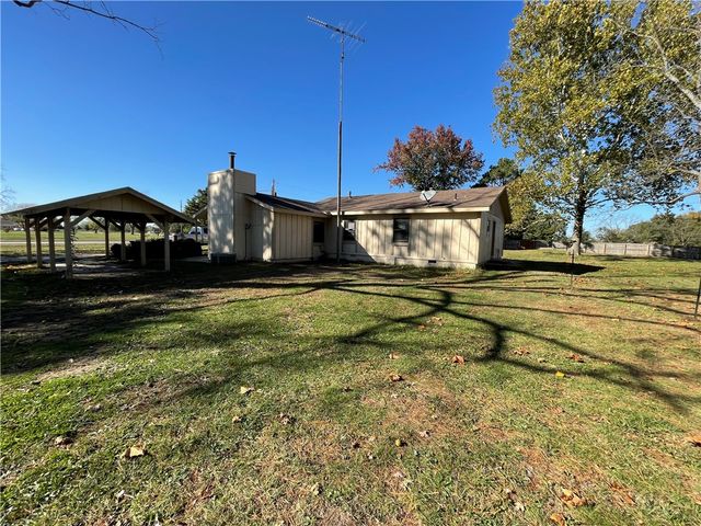 4315 S 1st Street, Rogers, AR 72758