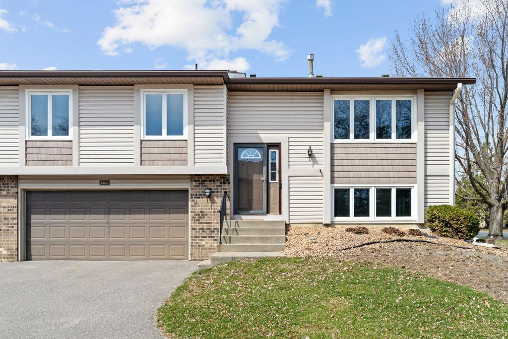 14661 94th Place N, Maple Grove, MN 55369