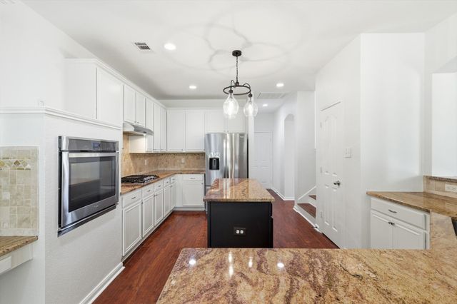 3820 Blueridge Drive, The Colony, TX 75056