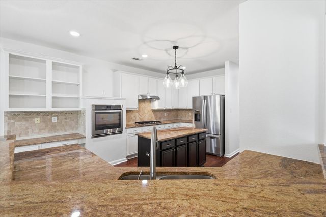 3820 Blueridge Drive, The Colony, TX 75056