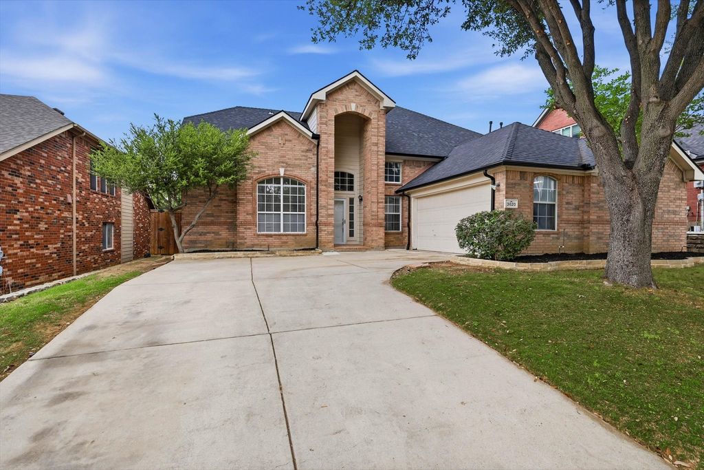 3820 Blueridge Drive, The Colony, TX 75056
