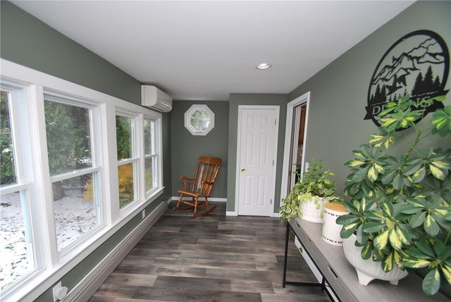 5 Jones Terrace, East Bloomfield, NY 14469