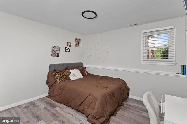 6 INDEPENDENCE DR, Bordentown, NJ 08505