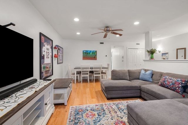 681 Massachusetts Ave 1, Boston, MA 02116