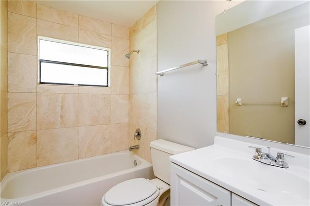 405 SE 8th TER, Cape Coral, FL 33990