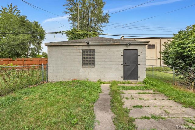 4450 Military Street, Detroit, MI 48210