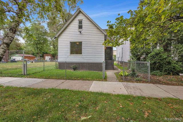 4450 Military Street, Detroit, MI 48210
