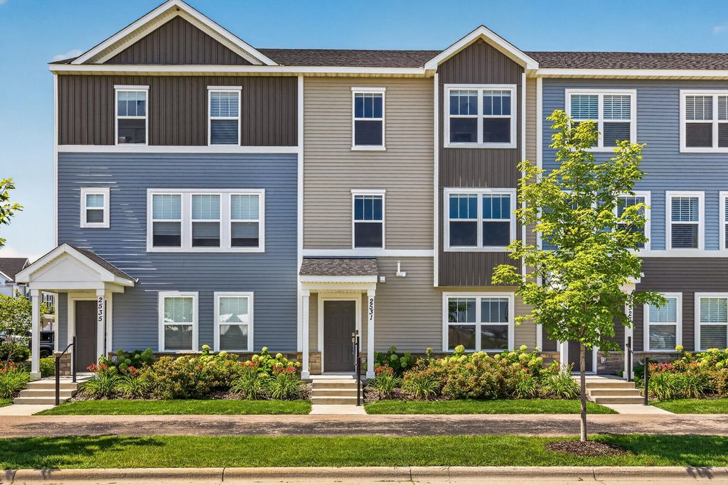 2531 Paddock Path, Shakopee, MN 55379 — exterior