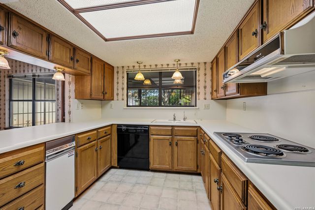 10866 Royal, San Antonio, TX 78239