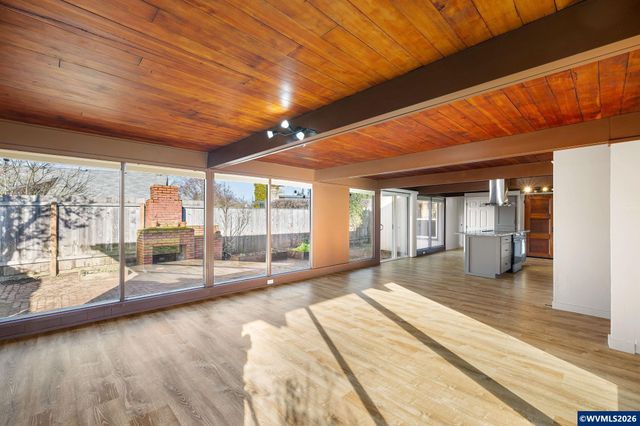 3025 Bailey Ln, Eugene, OR 97401