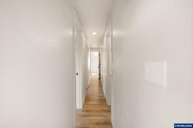 3025 Bailey Ln, Eugene, OR 97401