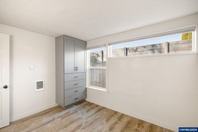 3025 Bailey Ln, Eugene, OR 97401