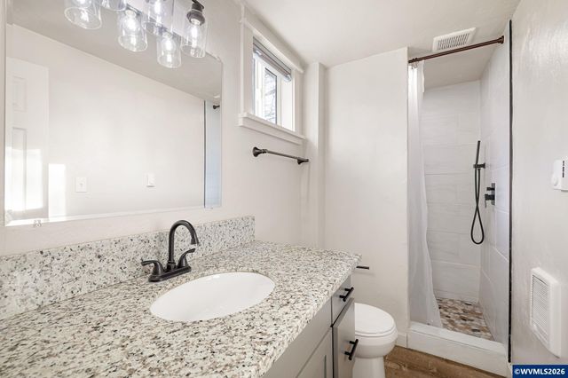 3025 Bailey Ln, Eugene, OR 97401